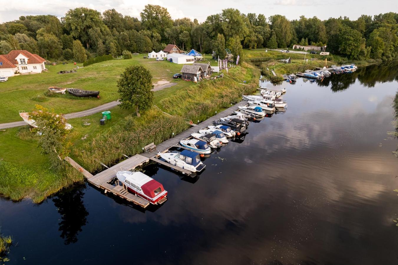 Cozy Houses - Sauga Fishing Village Riverside Holiday Center Pärnu Exterior foto